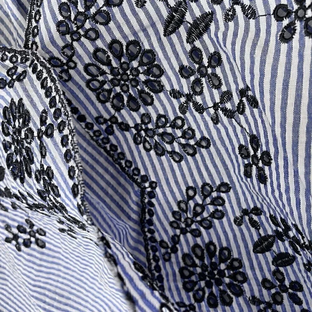 Zara Basic Seersucker Short Sleeve Floral Embroidered Wrap Front  Women’s XS